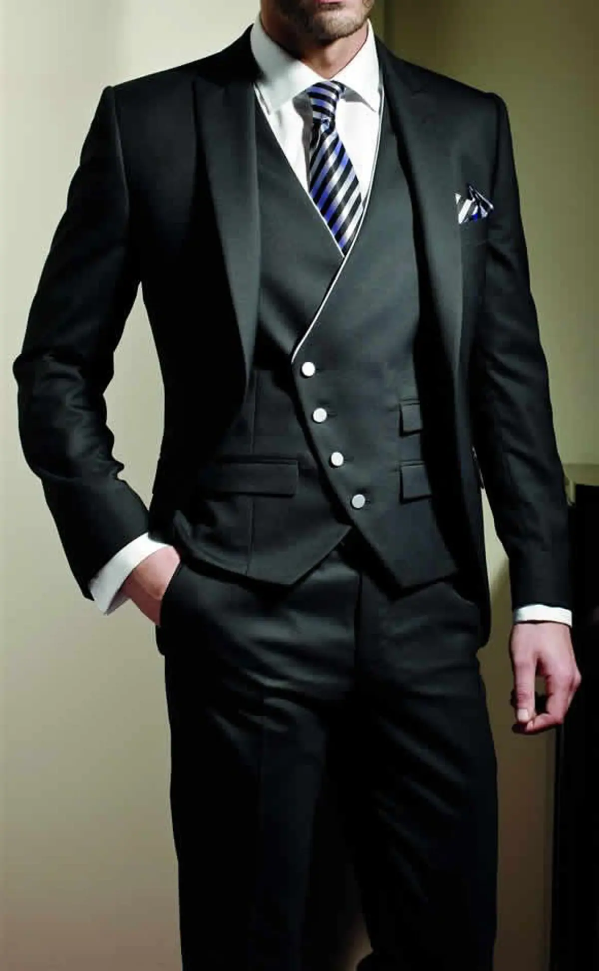 Bespoke Men Suiting